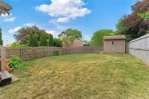 11 Damian Ct, North Providence, RI 02911 - Photo 37