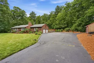 19 Mt Hygeia Rd, Foster, RI 02825 - Photo 5
