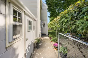 95 Providence St, West Warwick, RI 02893 - Photo 37