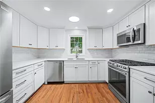 117 Larchmont Rd, Warwick, RI 02886 - Photo 11