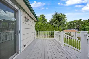 117 Larchmont Rd, Warwick, RI 02886 - Photo 43