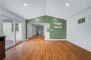 117 Larchmont Rd, Warwick, RI 02886 - Photo 17