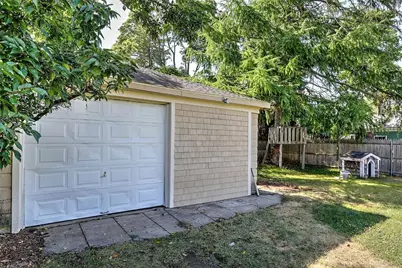 15 Bow Street, Cranston, RI 02905 - Photo 35