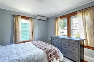 15 Bow St, Cranston, RI 02905 - Photo 21