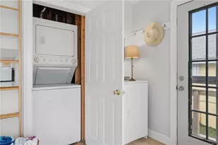 64 Burnside Ave, Narragansett, RI 02882 - Photo 11