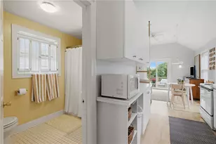 64 Burnside Ave, Narragansett, RI 02882 - Photo 15