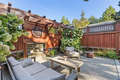 79 Clarendon Avenue, Providence, RI 02906 - Photo 45