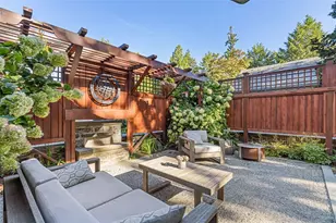 79 Clarendon Ave, Providence, RI 02906 - Photo 45