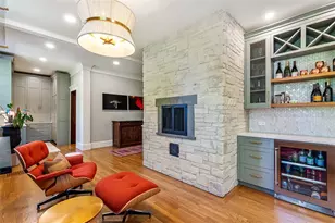 79 Clarendon Ave, Providence, RI 02906 - Photo 17