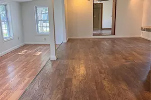 27 Leisure Way, Coventry, RI 02816 - Photo 5