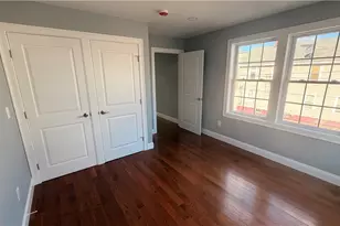 35 Hurley Ave, Pawtucket, RI 02860 - Photo 9