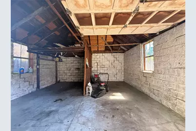 215 Rochambeau Avenue, Providence, RI 02906 - Photo 37