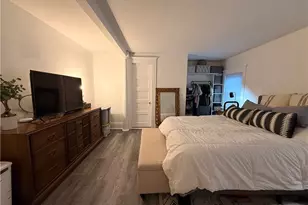 215 Rochambeau Ave, Providence, RI 02906 - Photo 23