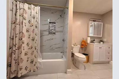 215 Rochambeau Avenue, Providence, RI 02906 - Photo 19