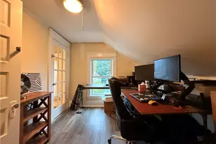 215 Rochambeau Ave, Providence, RI 02906 - Photo 27