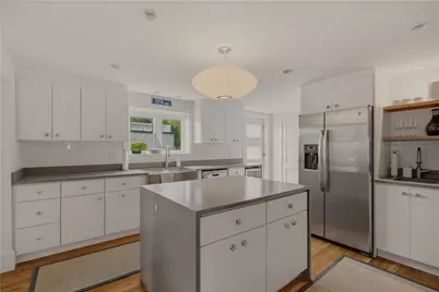 59 Houston Avenue, Newport, RI 02840 - Photo 7