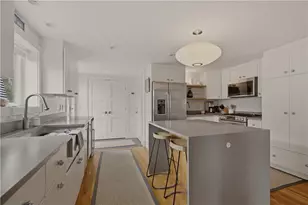59 Houston Ave, Newport, RI 02840 - Photo 5