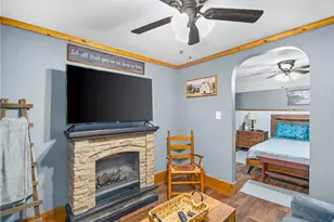 321 W Forest Ave, Pawtucket, RI 02860 - Photo 15