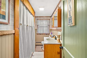321 W Forest Ave, Pawtucket, RI 02860 - Photo 11