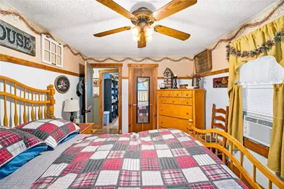 321 West Forest Avenue, Pawtucket, RI 02860 - Photo 17