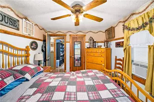 321 W Forest Ave, Pawtucket, RI 02860 - Photo 17