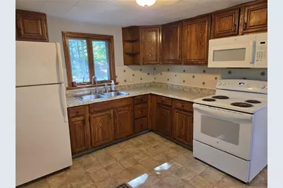 31 Lakeside Drive, Hopkinton, RI 02832 - Photo 9