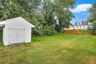 140 Lexington Ave, North Providence, RI 02904 - Photo 45