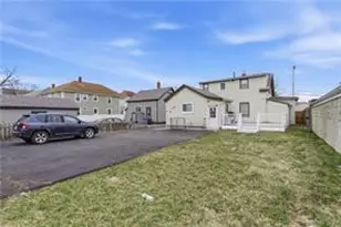 215 Kenyon Ave, Pawtucket, RI 02861 - Photo 25