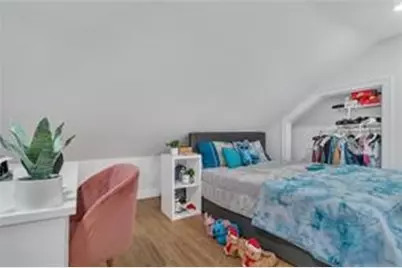 215 Kenyon Avenue, Pawtucket, RI 02861 - Photo 15
