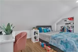 215 Kenyon Ave, Pawtucket, RI 02861 - Photo 15
