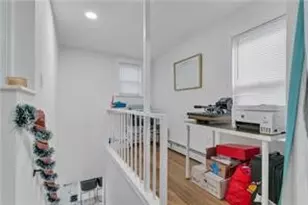 215 Kenyon Ave, Pawtucket, RI 02861 - Photo 13