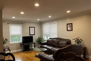 29 Grant St, Providence, RI 02909 - Photo 5