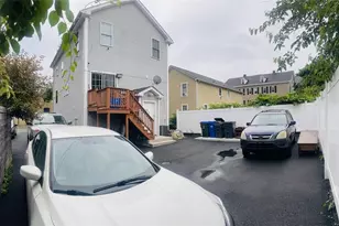 29 Grant St, Providence, RI 02909 - Photo 3