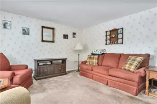 22 Hagerstown Rd, Warwick, RI 02886 - Photo 11