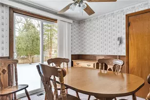 22 Hagerstown Rd, Warwick, RI 02886 - Photo 9