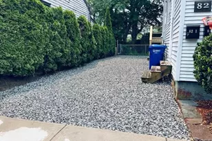 82 Burnside Ave, Newport, RI 02840 - Photo 27