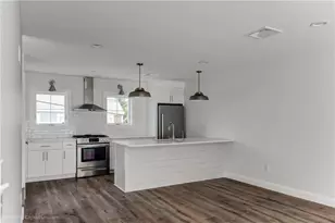 13 Nobert St, Warren, RI 02885 - Photo 3