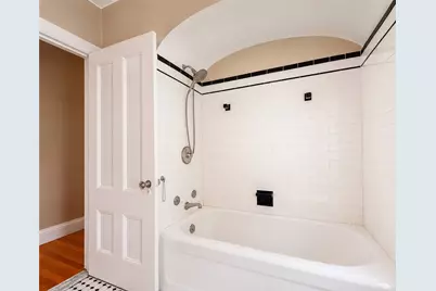 225 Hunts Avenue, Pawtucket, RI 02861 - Photo 31