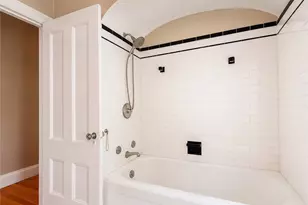 225 Hunts Ave, Pawtucket, RI 02861 - Photo 31