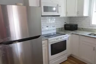 728 Beverage Hill Ave, Pawtucket, RI 02861 - Photo 5
