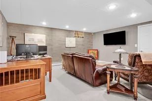7 Daisy Ln, Coventry, RI 02816 - Photo 29