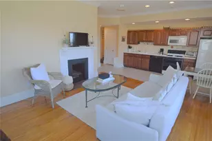 398 Wolcott Ave, Middletown, RI 02842 - Photo 13