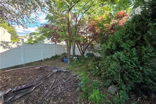 121 Barbara St, Providence, RI 02909 - Photo 41