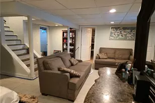 121 Barbara St, Providence, RI 02909 - Photo 29