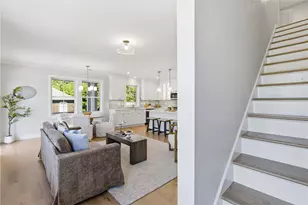 67 Queen St, East Greenwich, RI 02818 - Photo 15