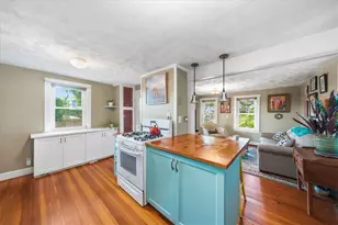 11 Baltimore St, Providence, RI 02909 - Photo 9