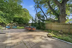 11 Baltimore St, Providence, RI 02909 - Photo 23