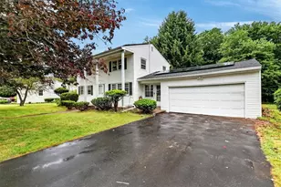 24 Forest View Dr, Cumberland, RI 02864 - Photo 3