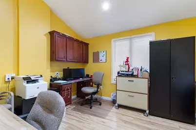 135 Atwood Avenue, Cranston, RI 02920 - Photo 15