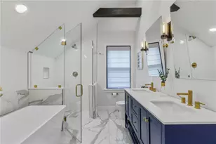 11 Sunshine Ct, Newport, RI 02840 - Photo 13